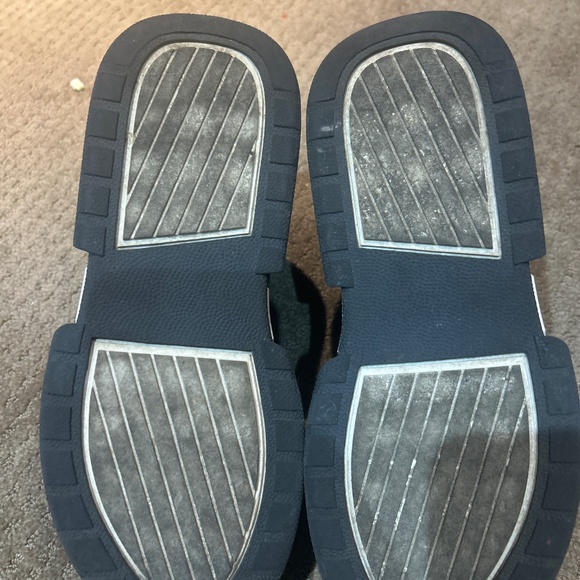 DKNY women’s sock sneakers - Picture 4 of 4